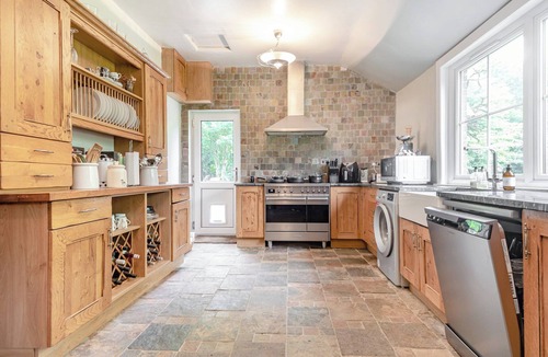 Swanton Novers Cottage | Bell House - UK41790