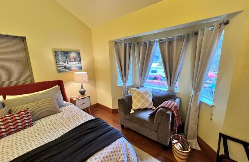 Bear Creek Bed & Breakfast | Bell In The Woods B&B