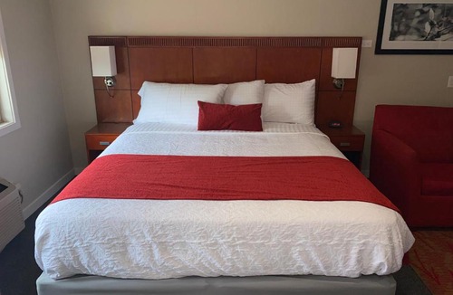 Alamosa Apartment | Bell & Main Studios 206