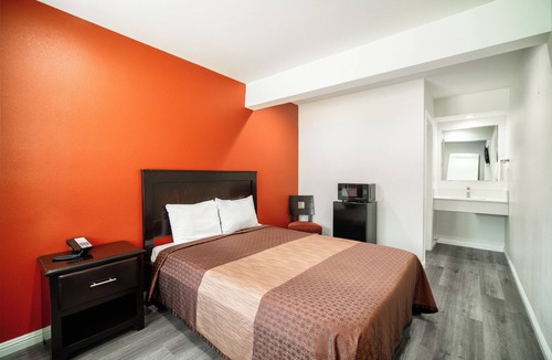 Bell Hotel | Bell Manor Motel