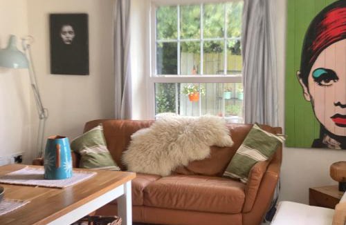 Loddiswell House | Bell Ringers Cottage