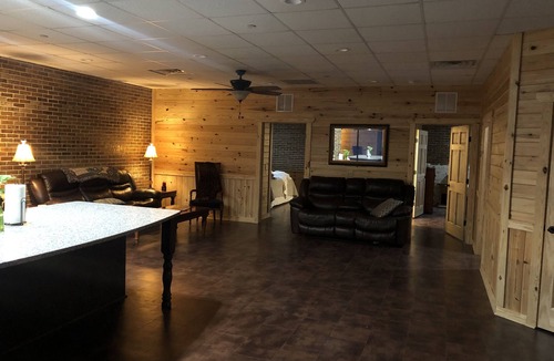 Troy House | BELL SOUTH EXECUTIVE SUITE DOWNTOWN TROY