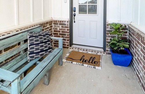 Abilene House | Bella by Curated Stays: Groups, Short or Long Stays