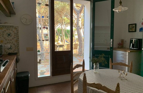 Portlligat House | Bella Casa en la Bahía de Cadaqués