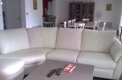 Aigremont Villa | Bella Casa