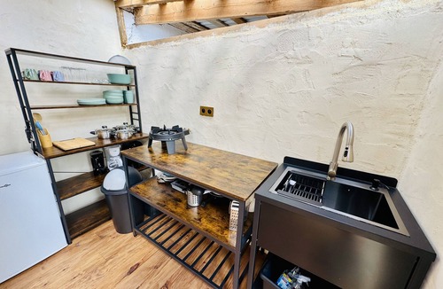Riols Cabin | Bella Dome - Cosy dome with panoramic mountain views, surrounded by beautiful nature