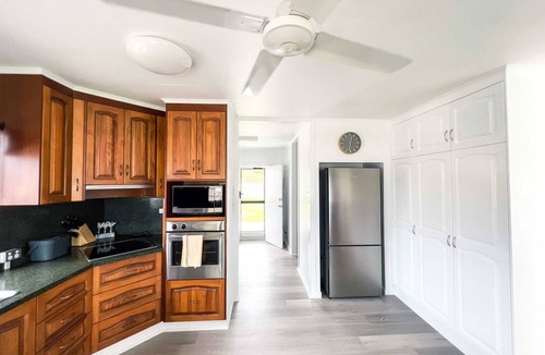 South Mission House | Bella Luna Beach Front - Full house