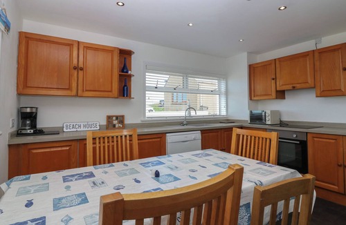 St Combs Cottage | Bella's Beach Cottage