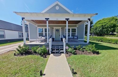 Thomasville House | Bella's Charming Cottage