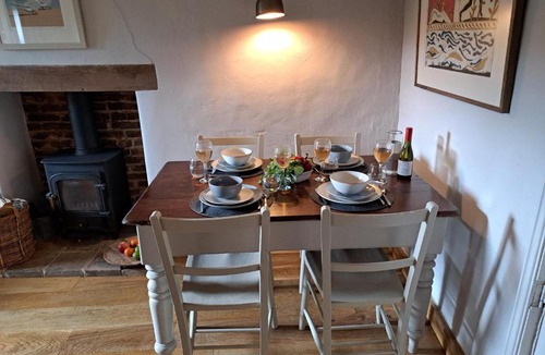 Stiffkey House | Bella's Cottage