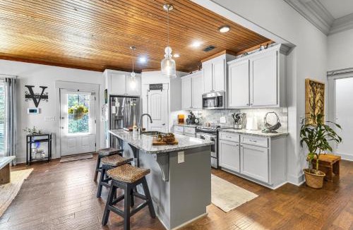 Pleasure Point House | Bella's Cove
