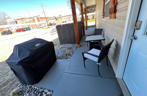 Montevallo House | Bella’s Place B