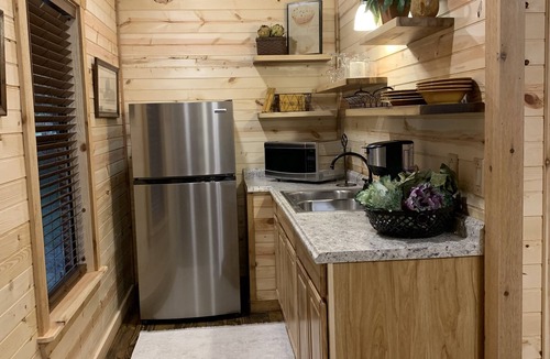 Fredericksburg Cabin | Bella's Place