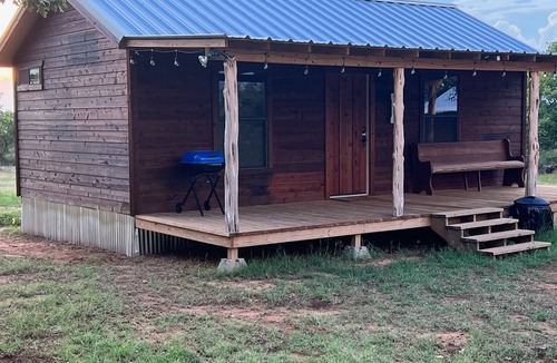 Fredericksburg Cabin | Bella's Place