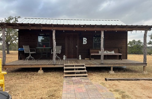 Fredericksburg Cabin | Bella's Place