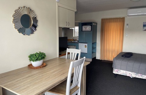 Napier Hotel | Bella Tuscany On Kennedy