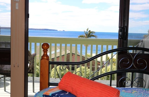 Batehaven House | Bella Vista Batehaven - Ocean Views and Pool