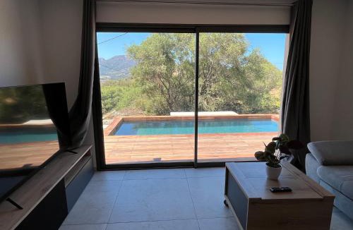 Marine de Davia Villa | Bella Vista