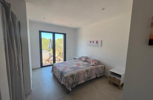 Marine de Davia Villa | Bella Vista