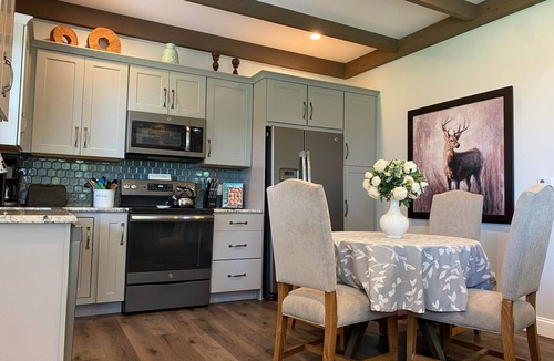 Appomattox House | Bella Vista ~ Peaceful, secluded getaway