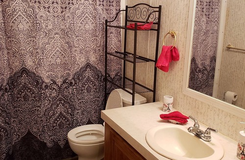 Dale House | Bella Vista Ranch! Country stay! Peace and quiet