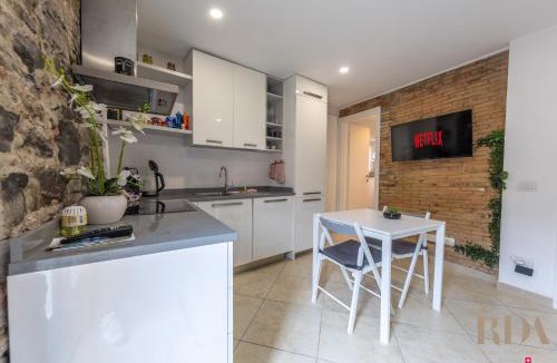 Capolago Apartment | Bella Vista RDA Luxury Apartments vista lago parking
