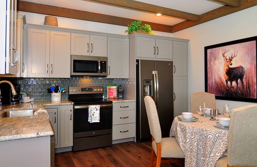Appomattox House | Bella Vista ~ Relax, be refreshed and renewed!