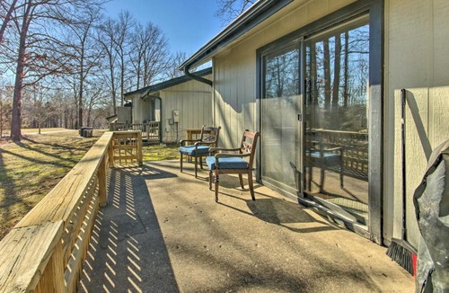 Bella Vista House | Bella Vista Townhome with Golf Course On-Site!