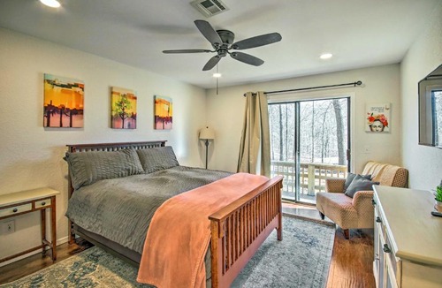 Bella Vista House | Bella Vista Townhome with Golf Course On-Site!