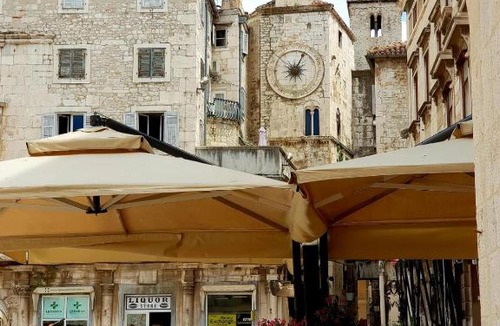 Old Town Apartment | Bella Vita