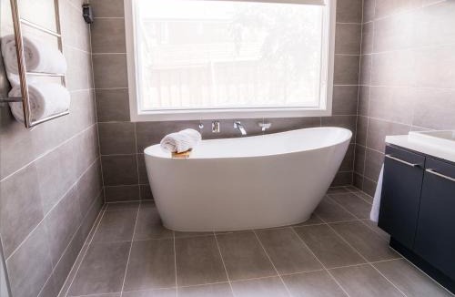 Curlewis Apartment | Bellarine getaway close to beach