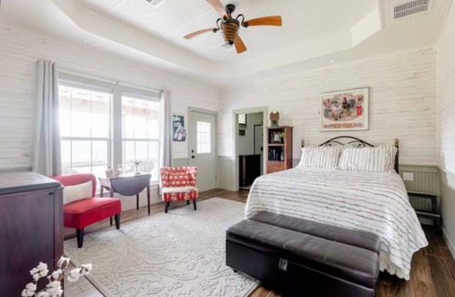 Wimberley Bed & Breakfast | BellaVida B&B and Retreat