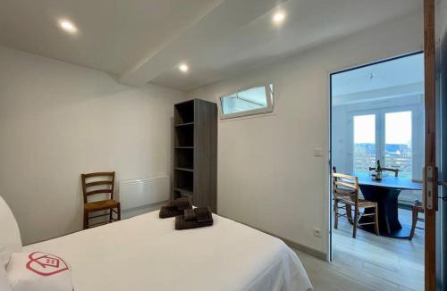 Arromanches-les-Bains Apartment | Bellavista by Melrose