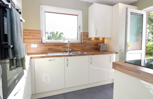 Perth Cottage | Belle A'ron