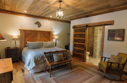 Donelson Bed & Breakfast | Belle Air Mansion