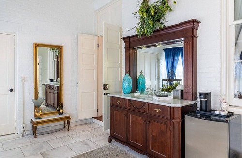 Donelson Bed & Breakfast | Belle Air Mansion