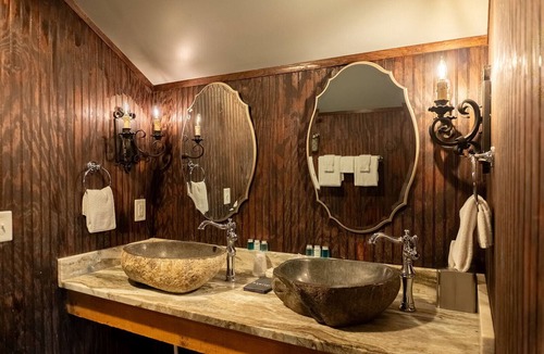 Donelson Bed & Breakfast | Belle Air Mansion