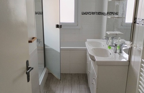 Luce Apartment | Belle Appartement à 15min du Centre Ville de Chartres Arret de bus 3min a Pieds