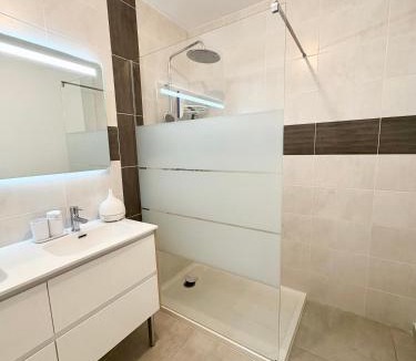 Perpignan House | Belle chambre dans villa neuve avec piscine