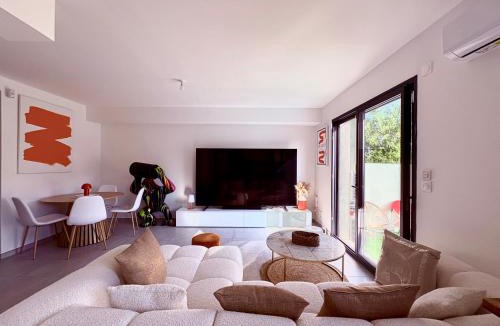 Perpignan House | Belle chambre dans villa neuve avec piscine