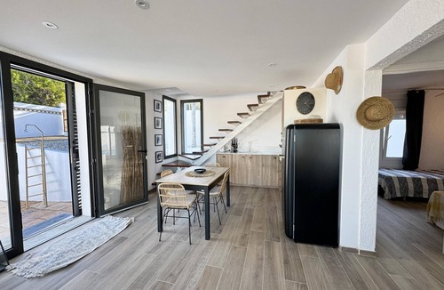 L'Escala Villa | Belle. Charming house with private pool and barbecue