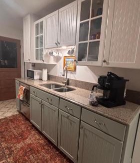 Eagle Rock House | Belle Cottage