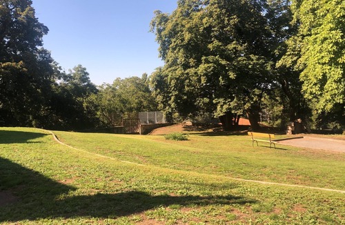 Azay-le-Brule Villa | Belle Demeure D'exception de 7 Chambres à la Campagne