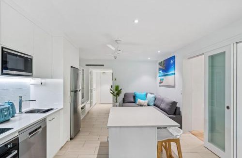 Palm Cove Apartment | Belle Escapes Drift Beachfront Resort Suite 4403