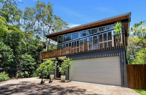 Clifton Beach House | Belle Escapes Rainforest Shore