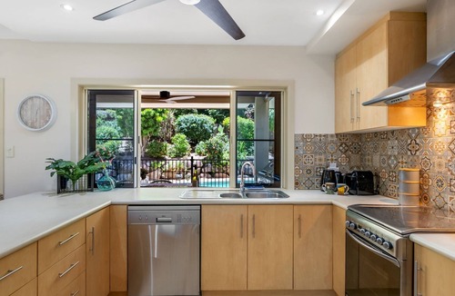 Redlynch House | Belle Escapes Waterfall Crossing