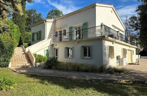 Le Rouret Villa | Belle et spacieuse villa - piscine - jardin