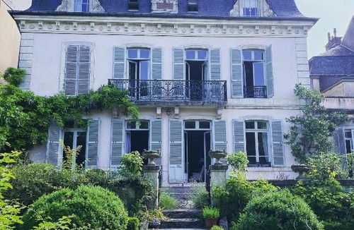 Bourges House | Belle Fontaine