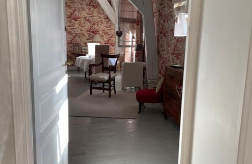 Bourges House | Belle Fontaine