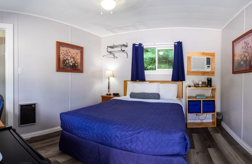 Salsbury Cove Hotel | Belle Isle Motel